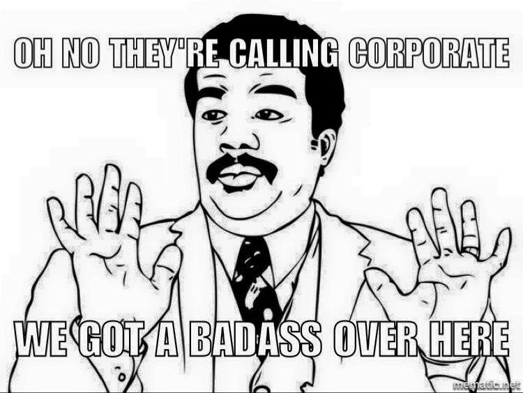 Asiakaspalvelun meemi vihaisesta asiakkaasta