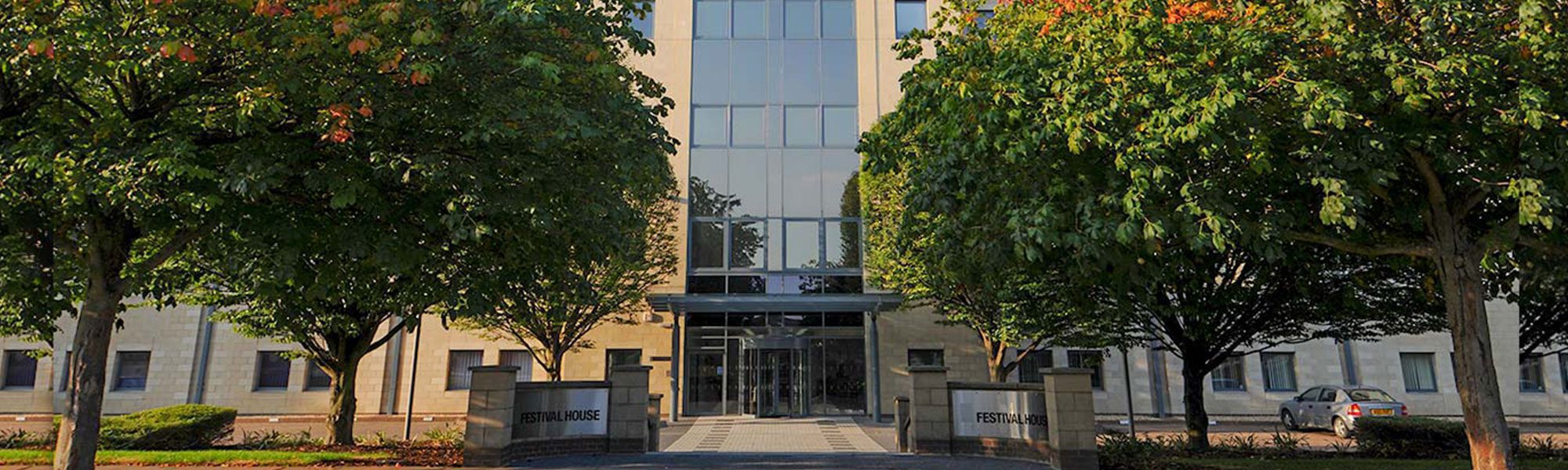 Kuinka Cotswold Web toimittaa saumatonta tukea yli 400 asiakkaalle LiveAgentin avulla